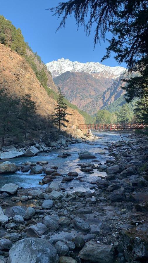 The Alpine Guest House Kasol Eksteriør billede