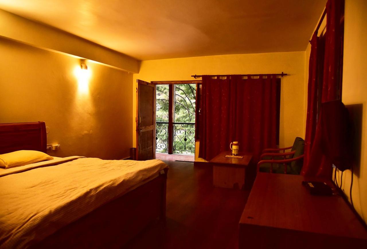 The Alpine Guest House Kasol Eksteriør billede