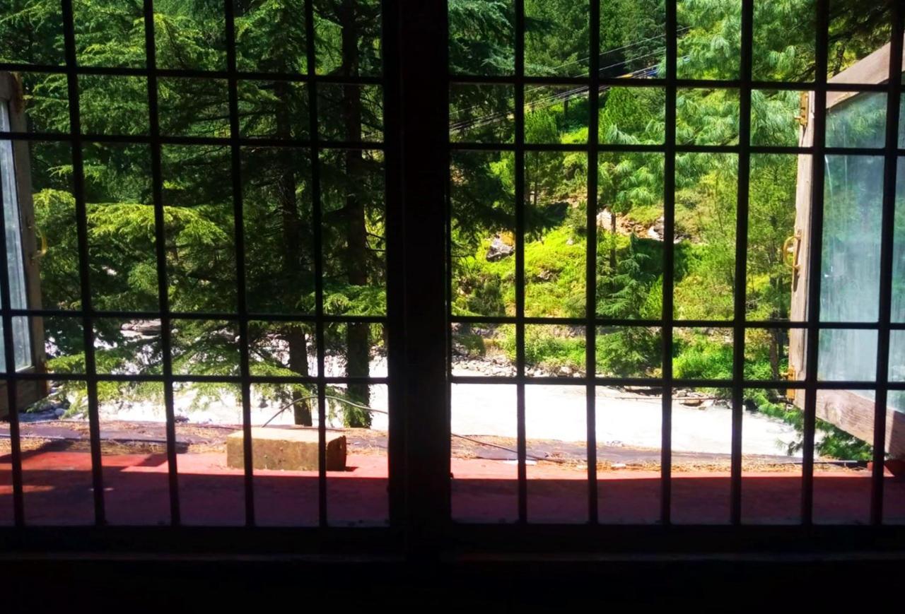 The Alpine Guest House Kasol Eksteriør billede