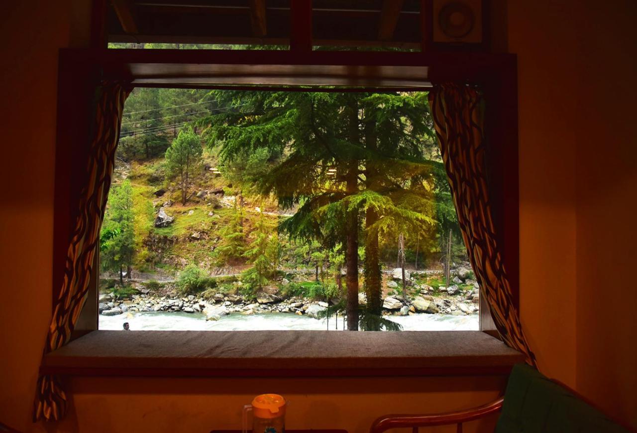 The Alpine Guest House Kasol Eksteriør billede