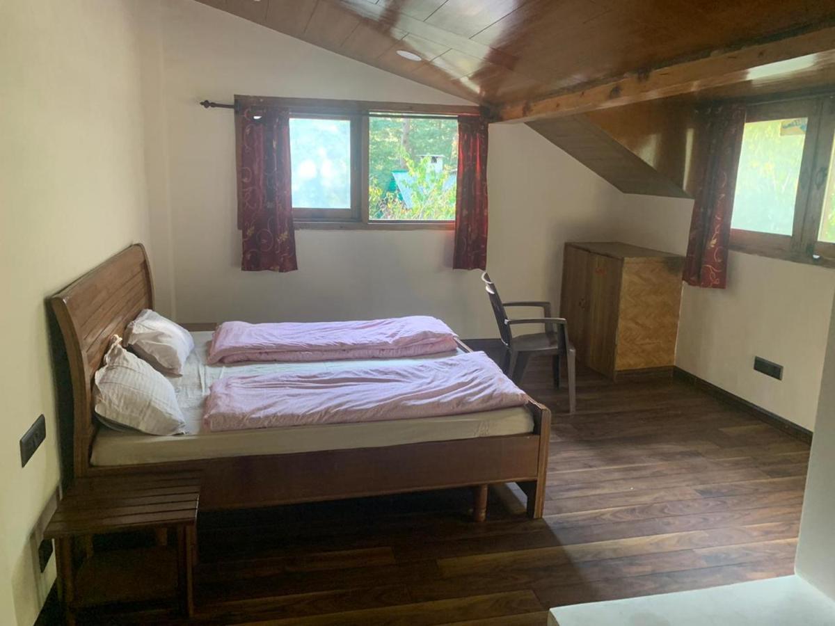 The Alpine Guest House Kasol Eksteriør billede