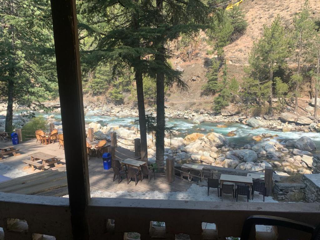 The Alpine Guest House Kasol Eksteriør billede