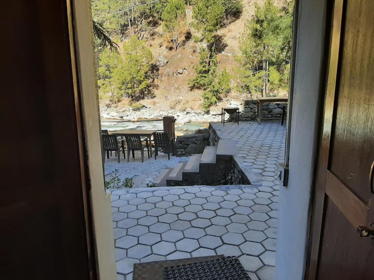 The Alpine Guest House Kasol Eksteriør billede